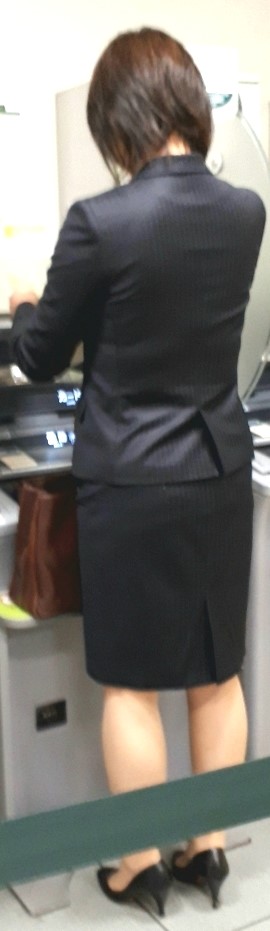 スーツや制服姿の働くお姉さんの素人エロ画像-072