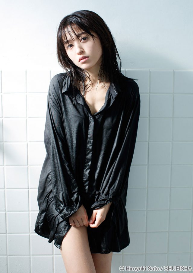 小島瑠璃子さんやグラビアアイドルのセクシーな水着姿の画像-152