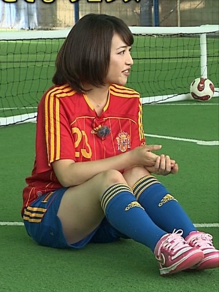サッカーユニフォーム女子のエロ画像29